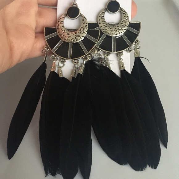 Native Style Black Feather Hook Dangle Earrings - Picture 3 of 7